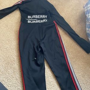 burberry spandex top and leggings